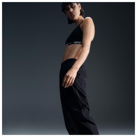 Nike Γυναικείο παντελόνι φόρμας Sportswear Essentials Woven Jogger Pants